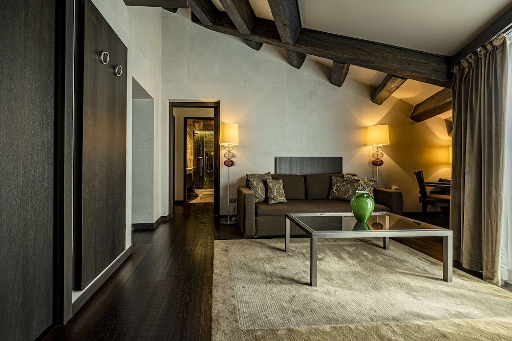 Suite (Riva, Canal View)