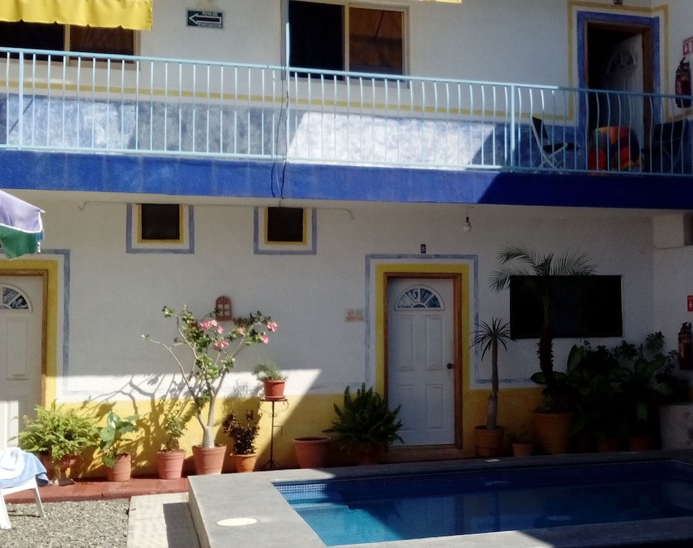 Bungalow photo 2