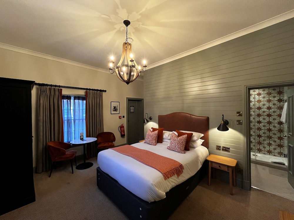 Carriage House Standard Double with Shower Only