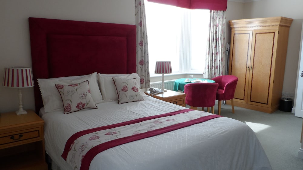 Henry, 1 King Bed, 1st Floor photo 2