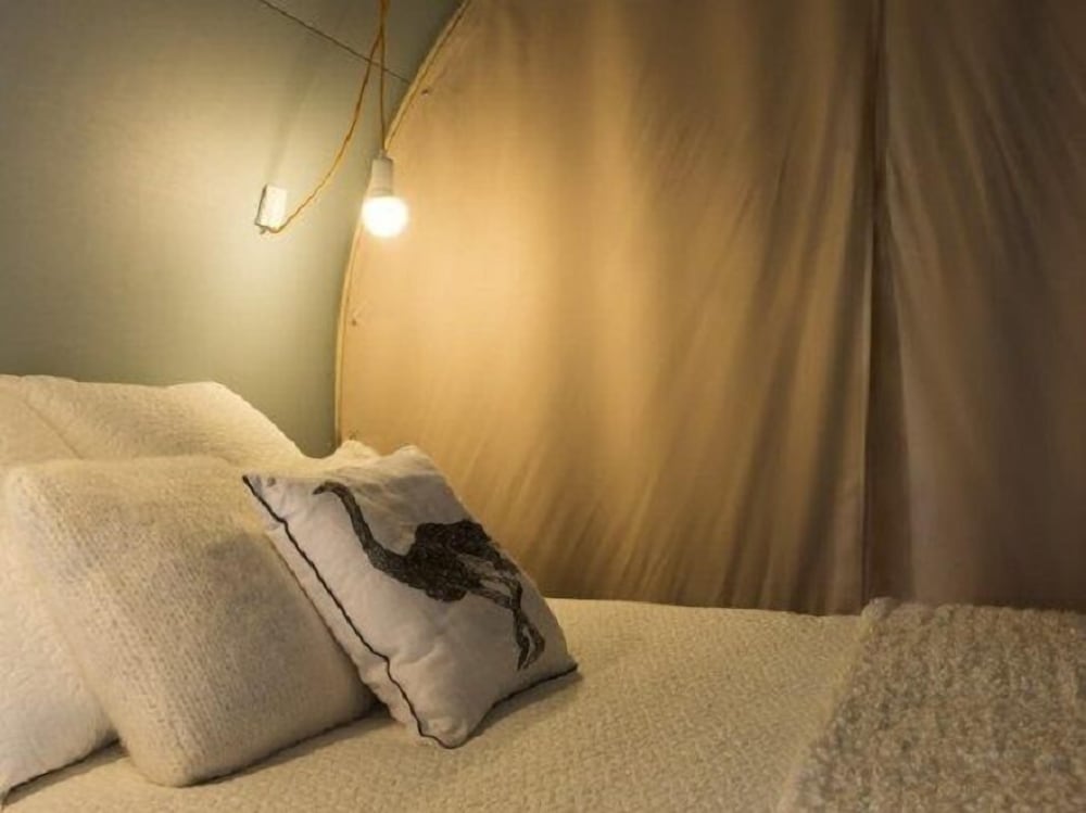 Tent, Multiple Beds photo 1