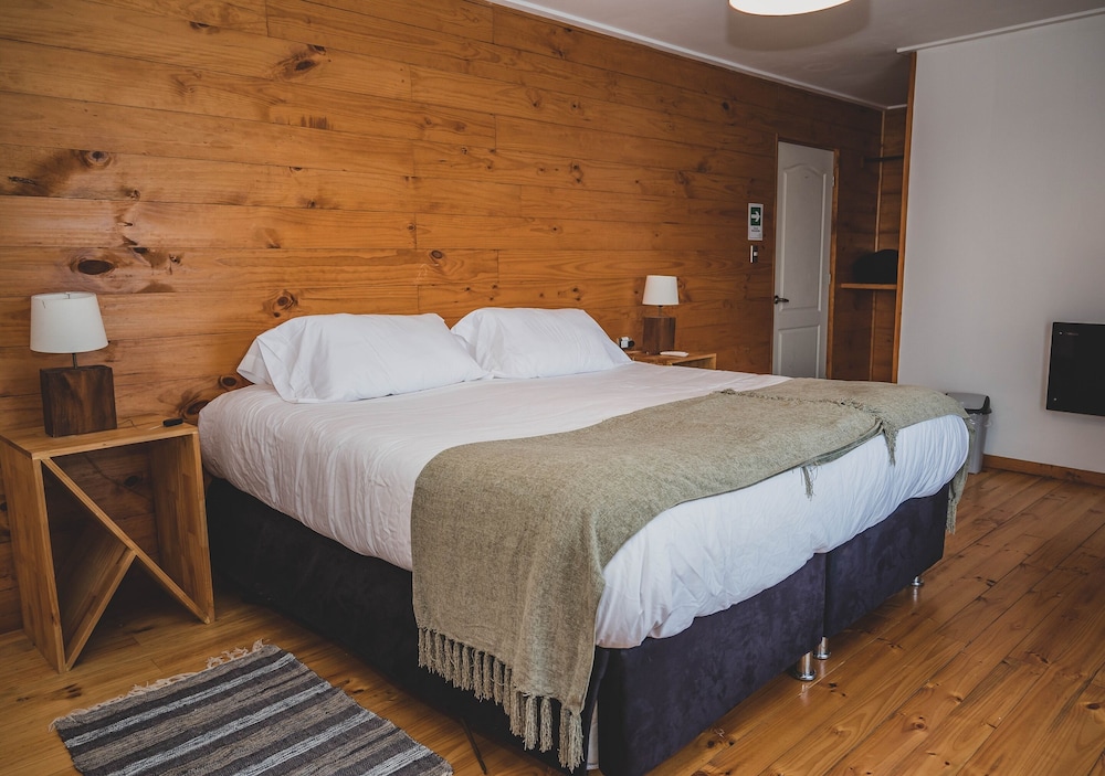 Superior Room, 1 King Bed, Non Smoking photo 1