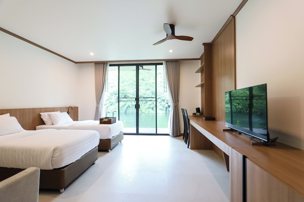 Deluxe Twin Room - Photo 19