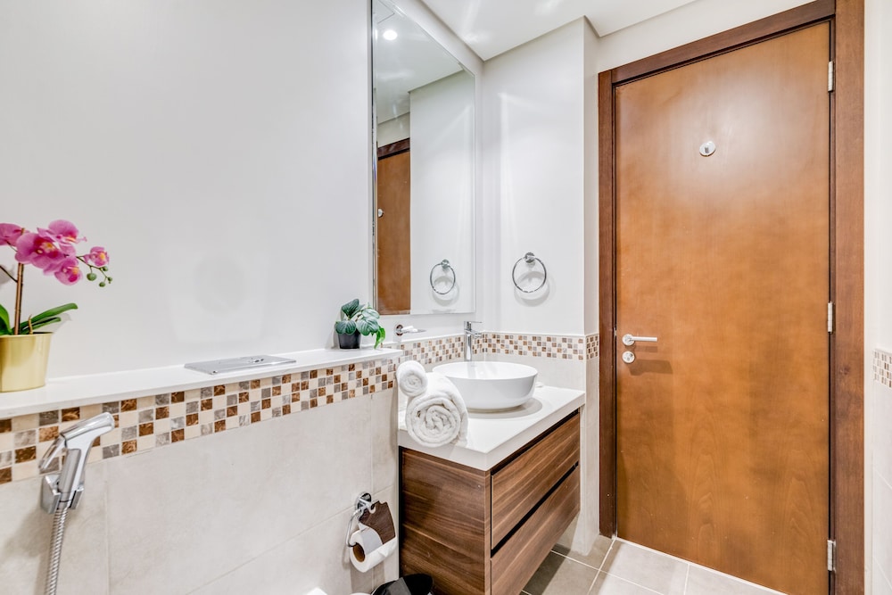 Luxury Apartment, 1 Bedroom, Balcony photo 2