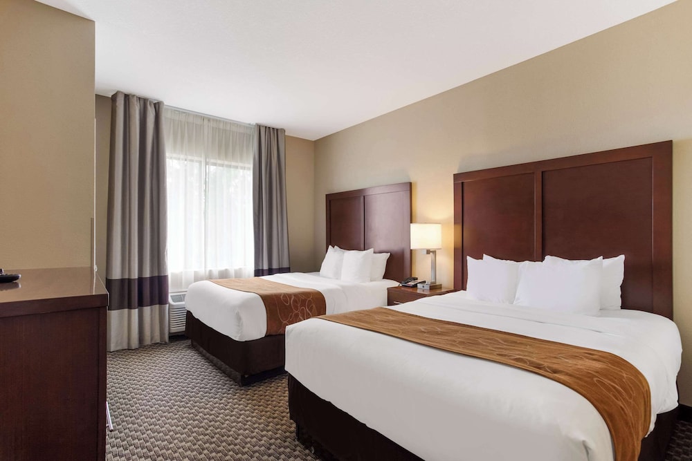 Suite, 2 Queen Beds, Non Smoking - Photo 1