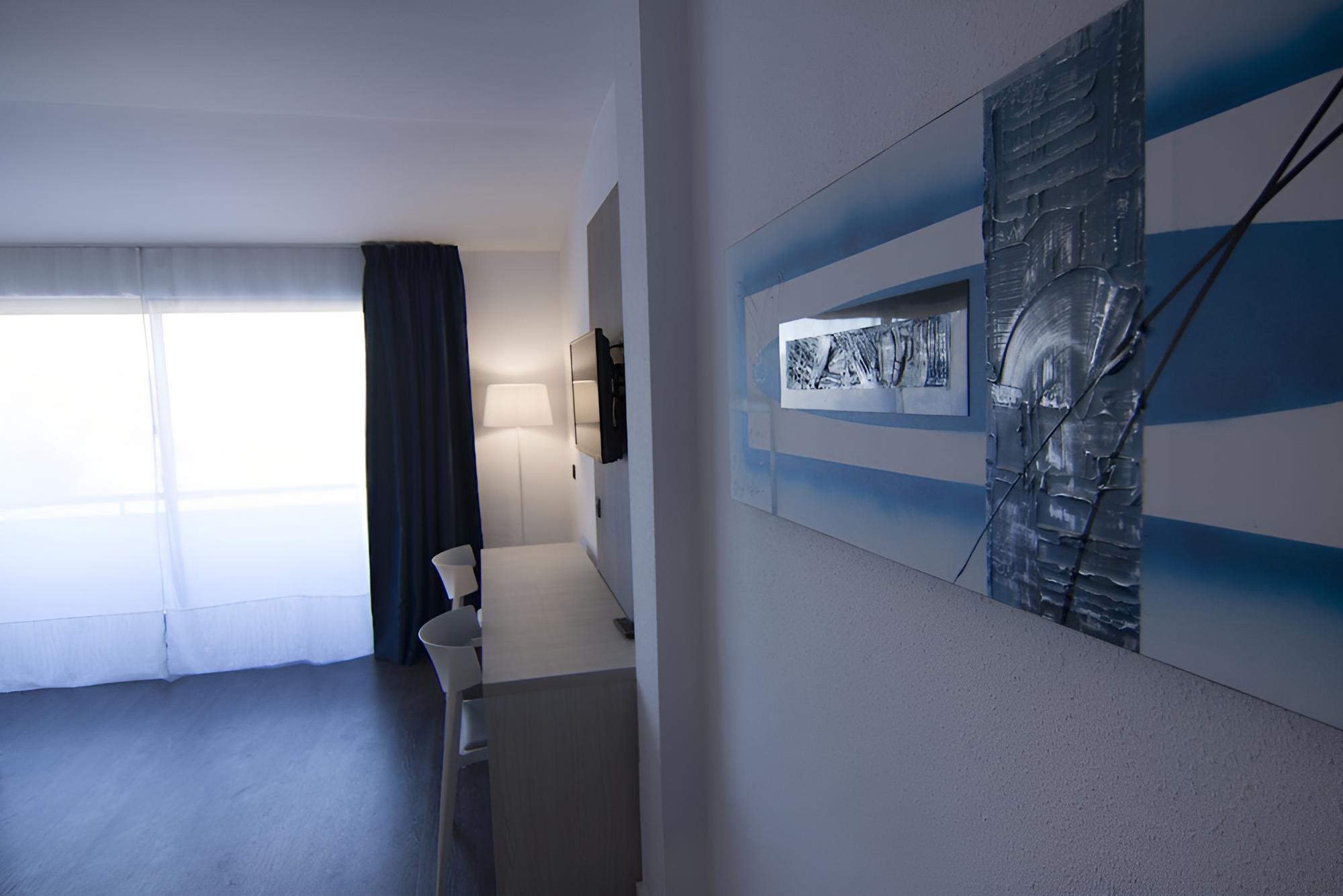 Double Room (1 - 2 beds) photo 2