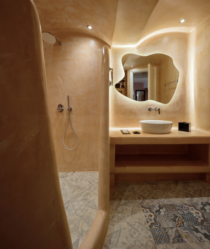 Cave Villa - Photo 23