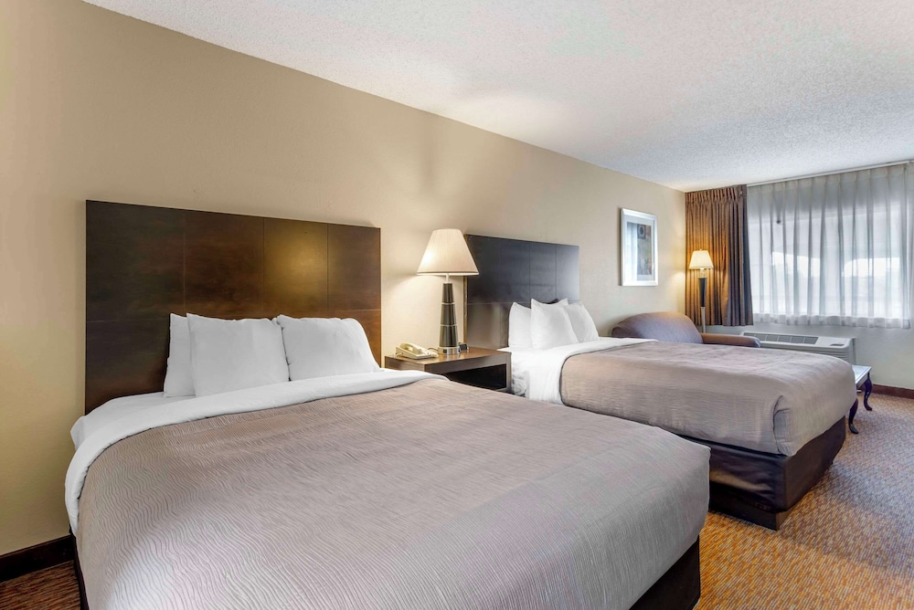 Standard Room, 2 Queen Beds, Non Smoking