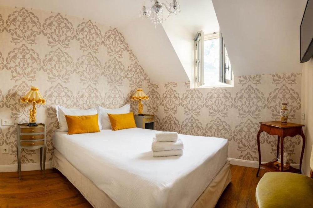 Small family suite under the roof photo 1