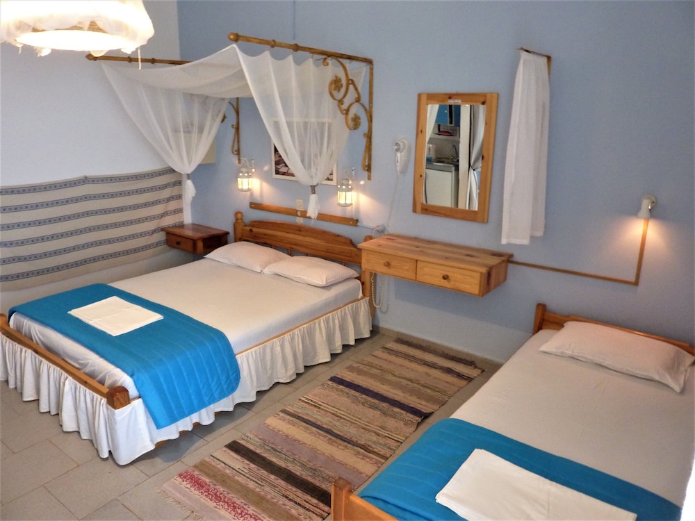 Triple Room, Sea View photo 2