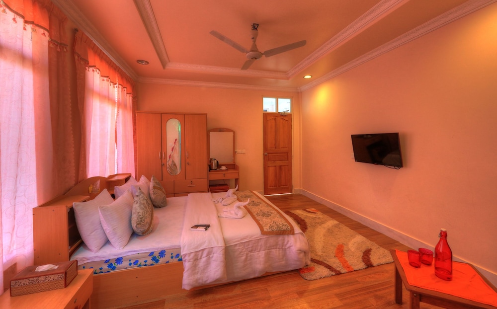 Comfort Double Room, 1 Queen Bed, Ensuite, Ground Floor photo 3