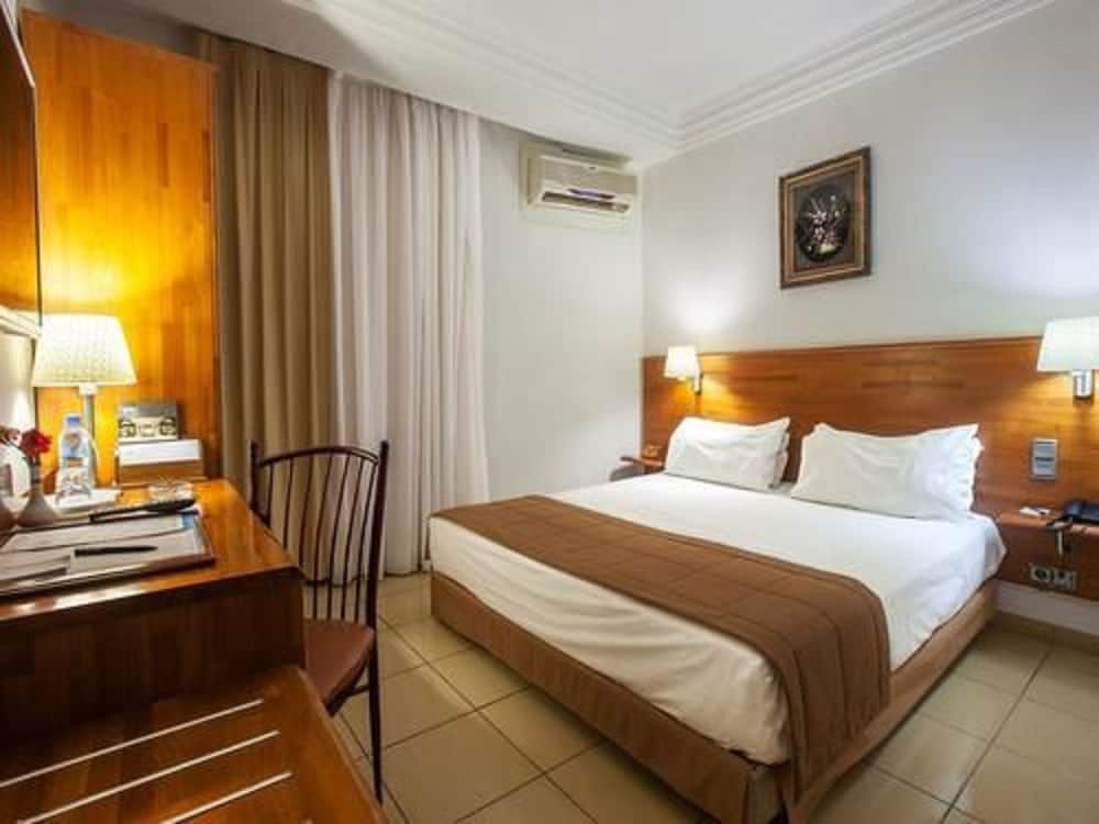 Executive Suite photo 2