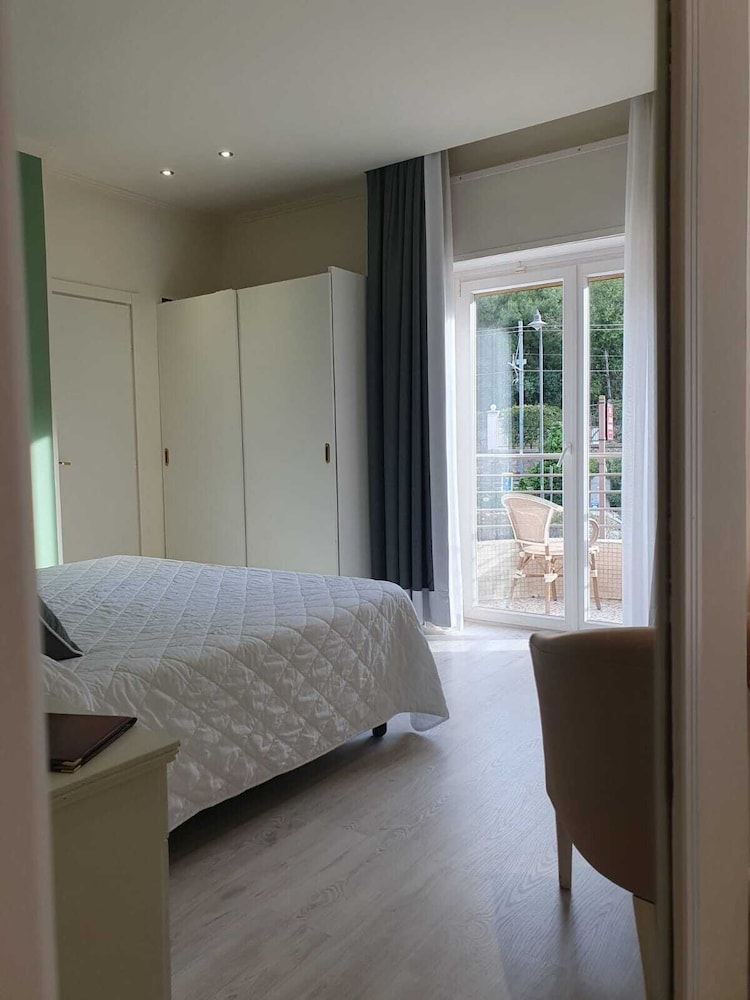 Double Room, Balcony - Photo 8
