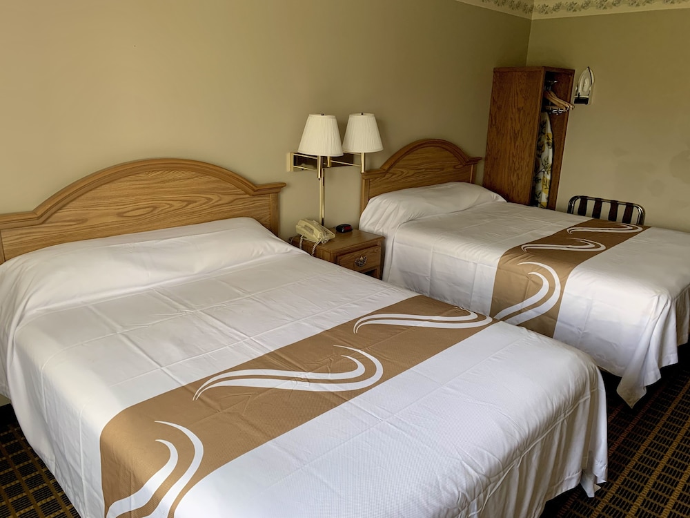 Standard Room, 2 Queen Beds photo 1