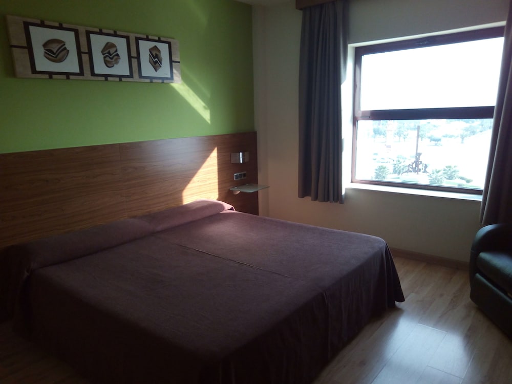 Standard Twin Room, 1 Bedroom photo 3