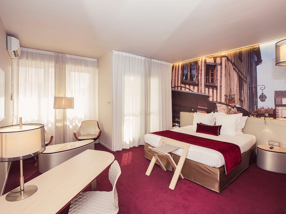 Superior Room, Balcony and Bath