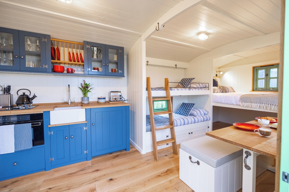 Sark Shepherd Hut photo 1