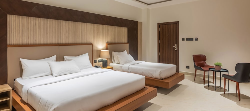 Superior Triple Room, Hill View