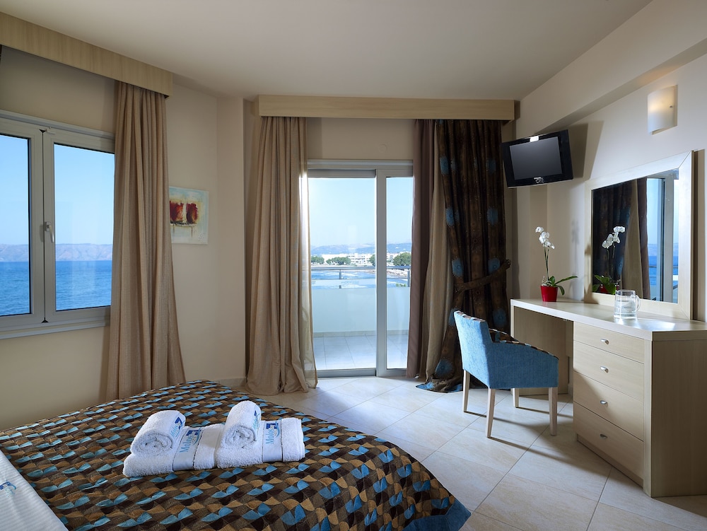 Comfort Suite, 1 Bedroom, Partial Sea View photo 2