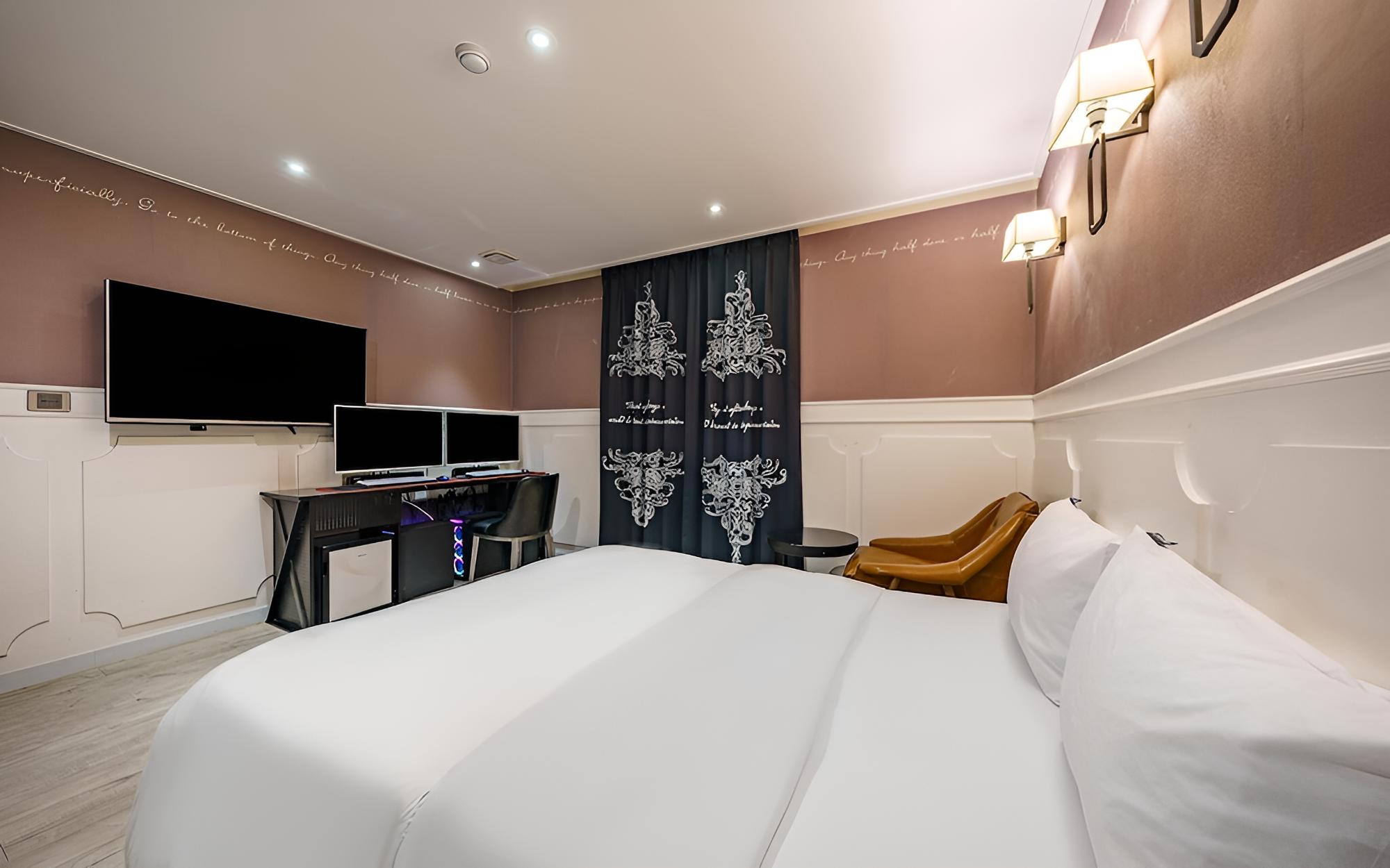 Room (Couple PC Room - RTX 2060 2PC (Bug co) - Photo 1