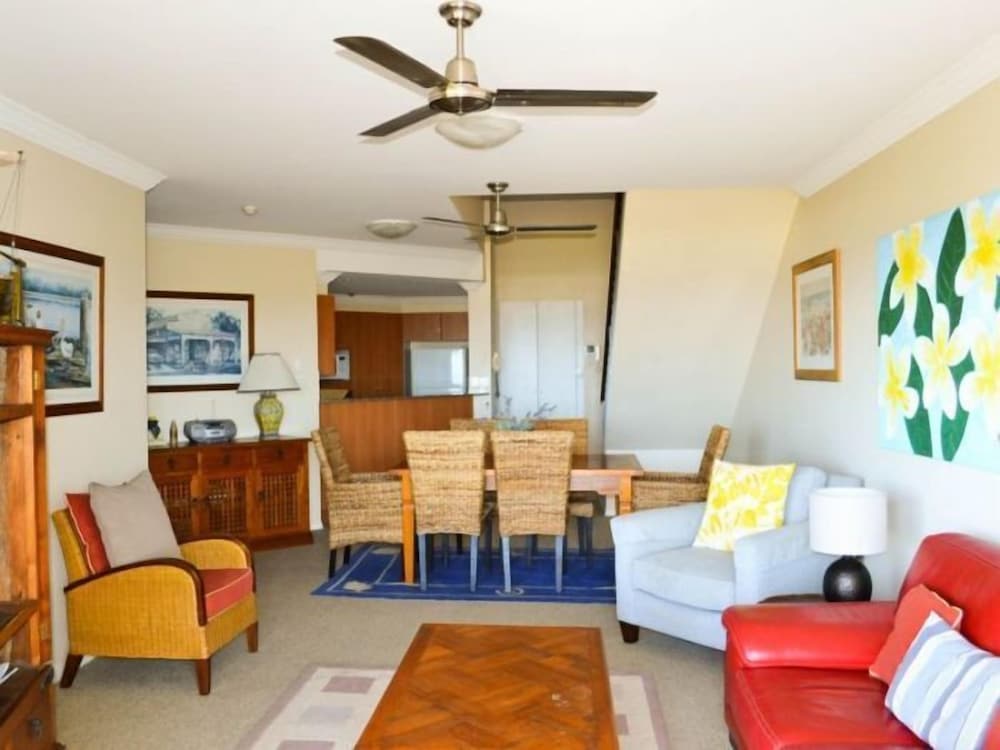 Penthouse, 3 Bedrooms (Weekly) photo 3