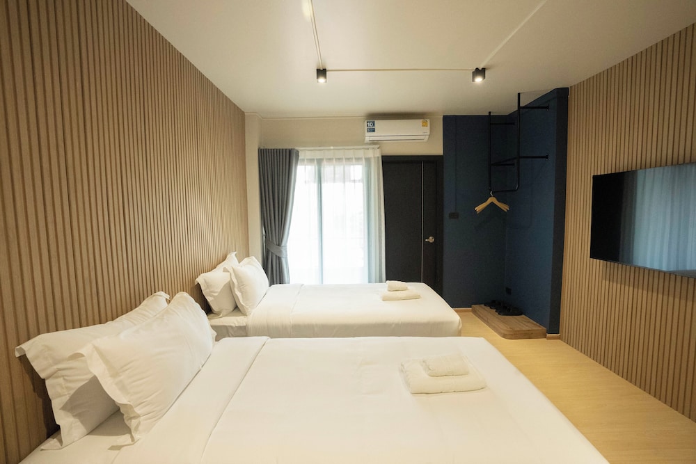 Standard Room, 2 Twin Beds photo 2