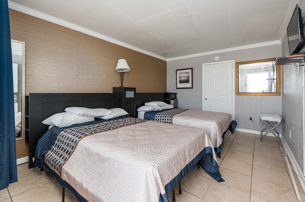 Deluxe Double Room, 2 Double Beds photo 3