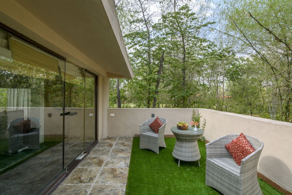 Suite, Garden View - Photo 5
