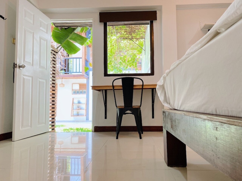 Deluxe Aircon Room photo 3