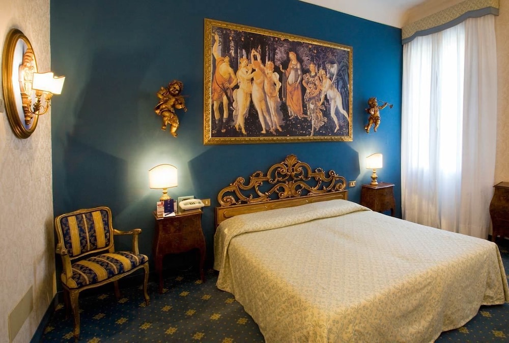 Classic Double or Twin Room photo 2