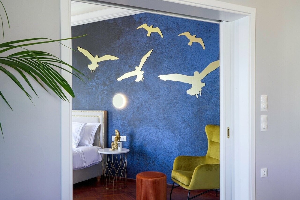 Athina Suite photo 1