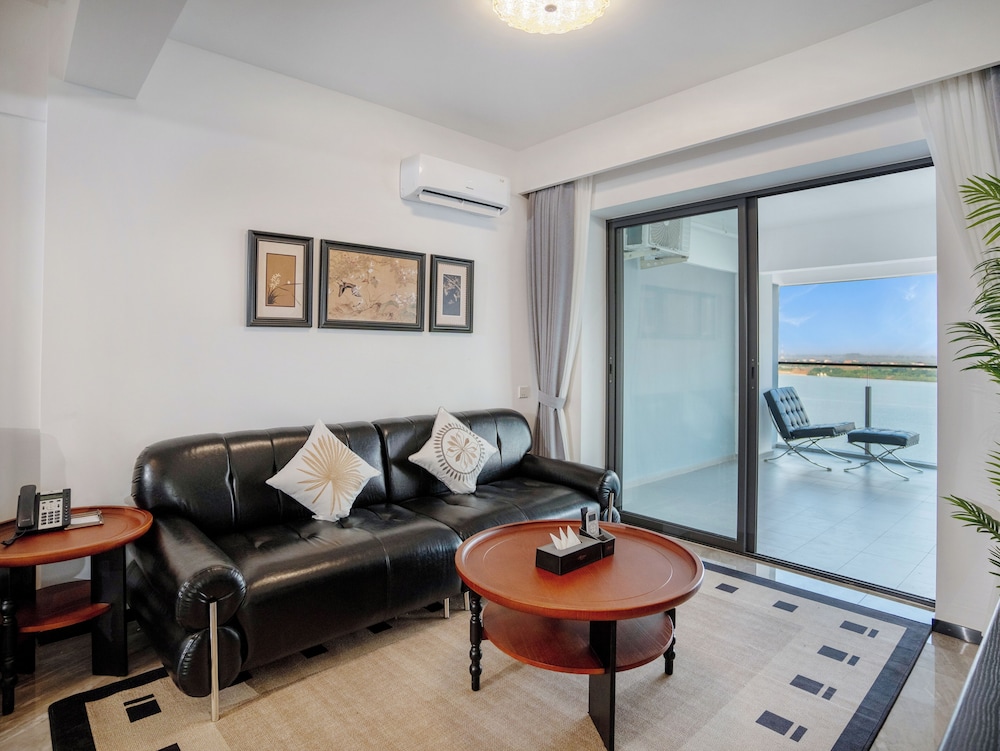 Deluxe Suite, Balcony, River View