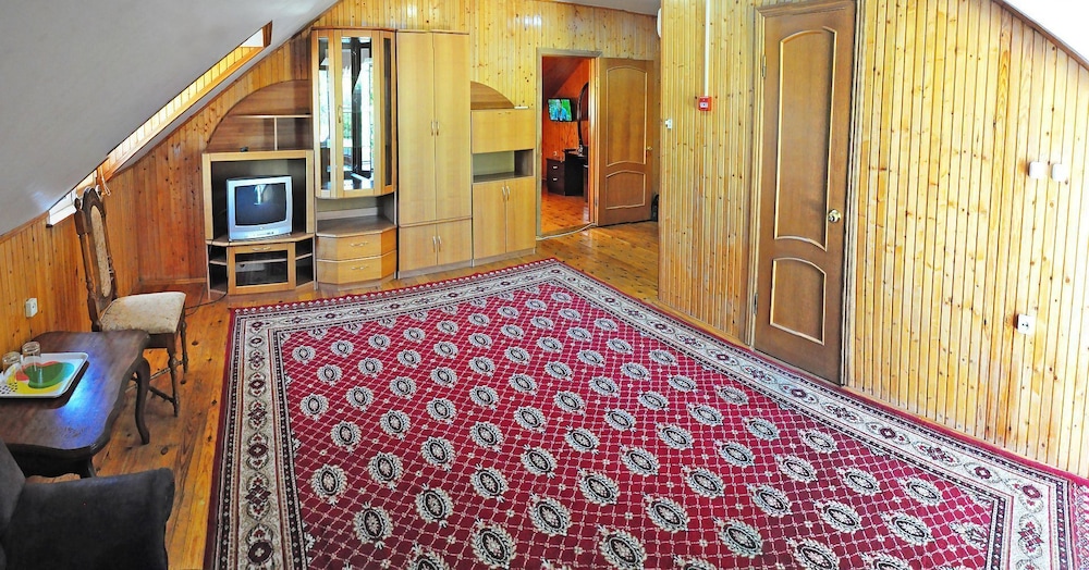 Family Room (Bldg. 3) photo 3