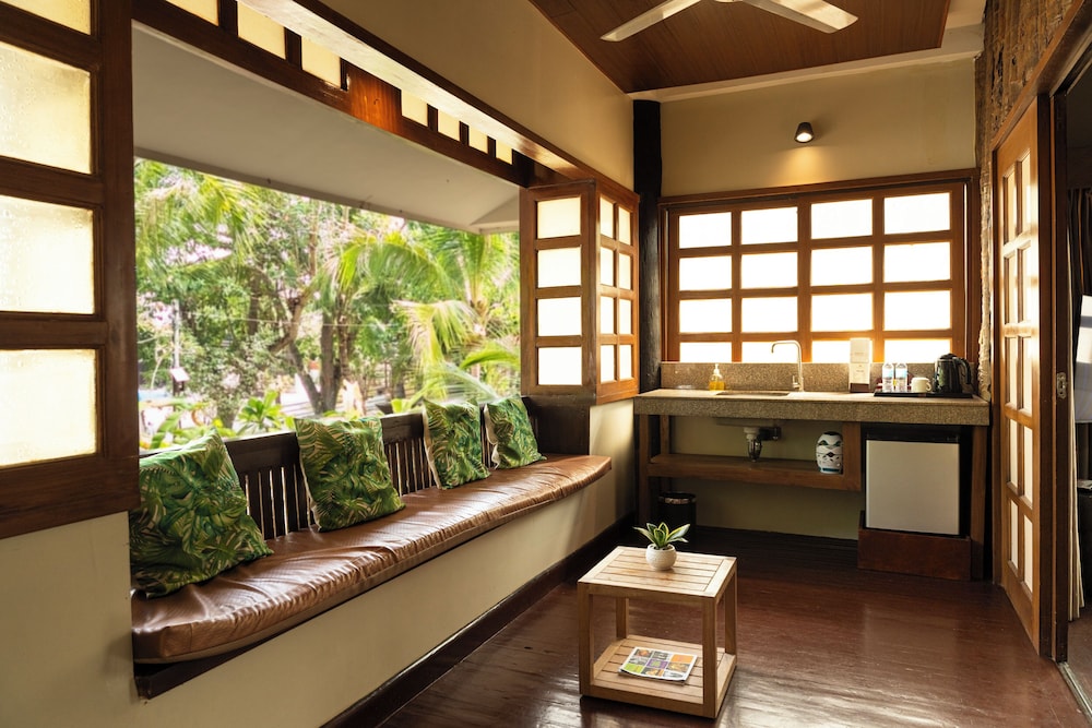 Garden Villa King photo 2