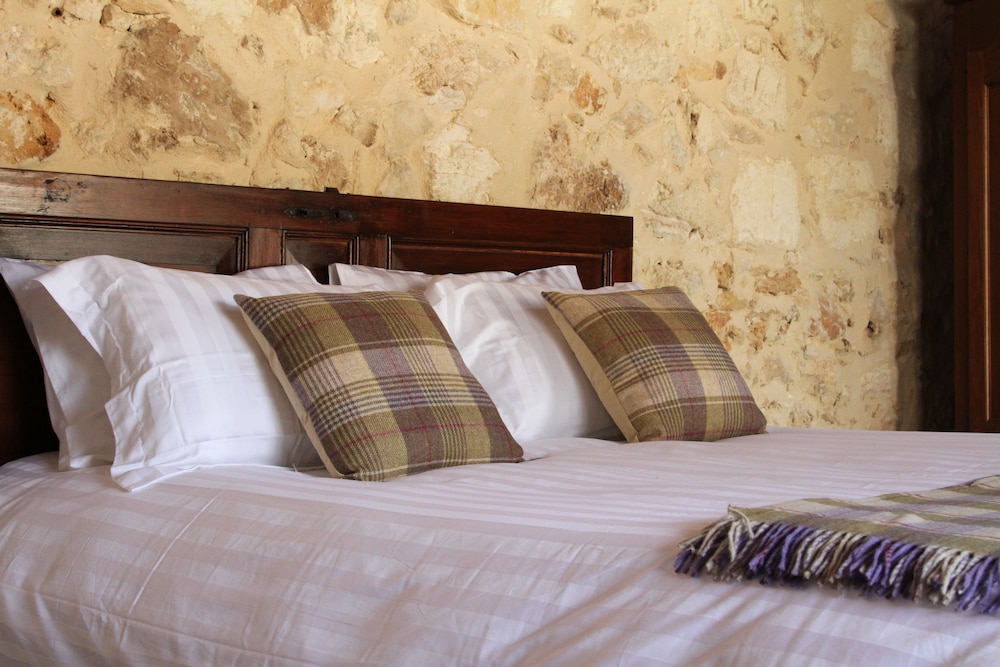 Studio Suite, Courtyard Area