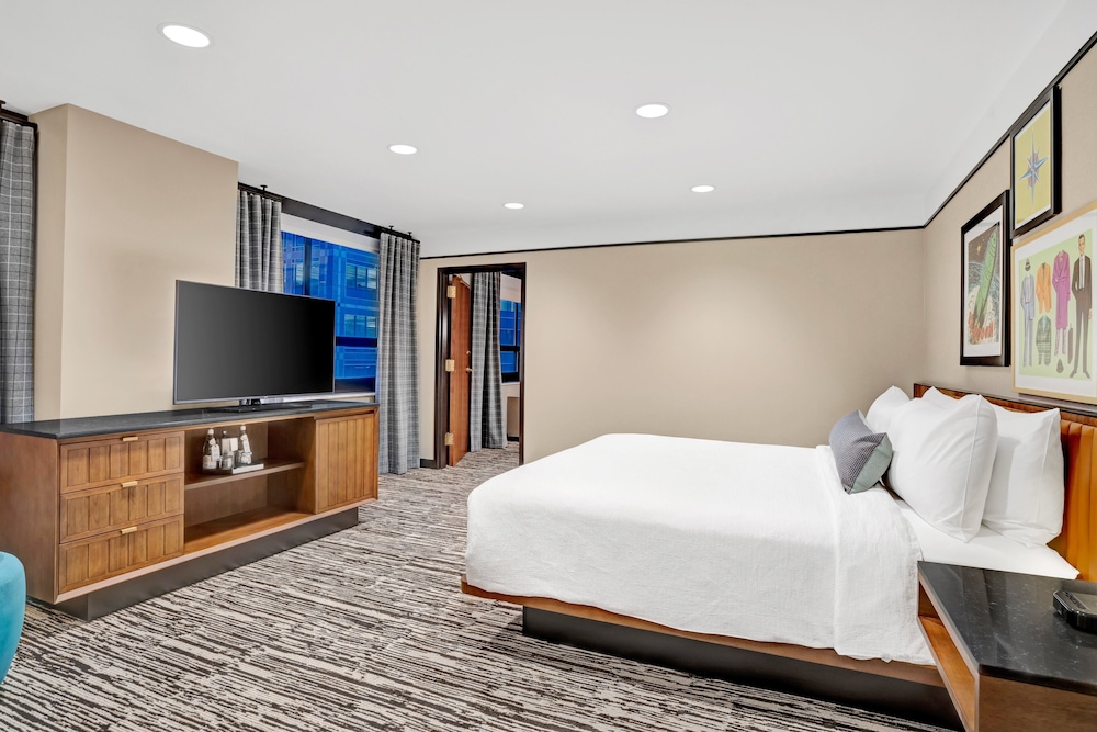 Suite, 1 Bedroom, City View