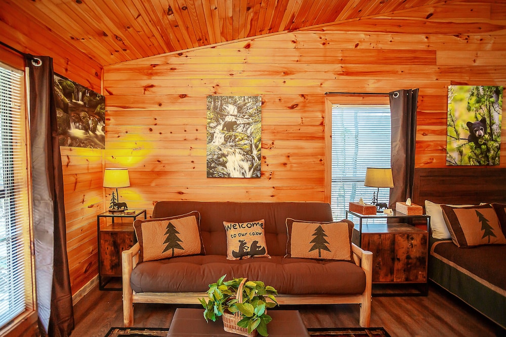 Bigfoot Lodge Room One photo 3