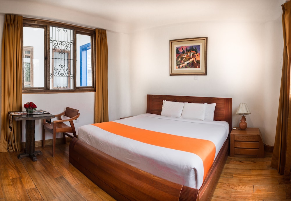 Superior Room, 1 King Bed photo 2