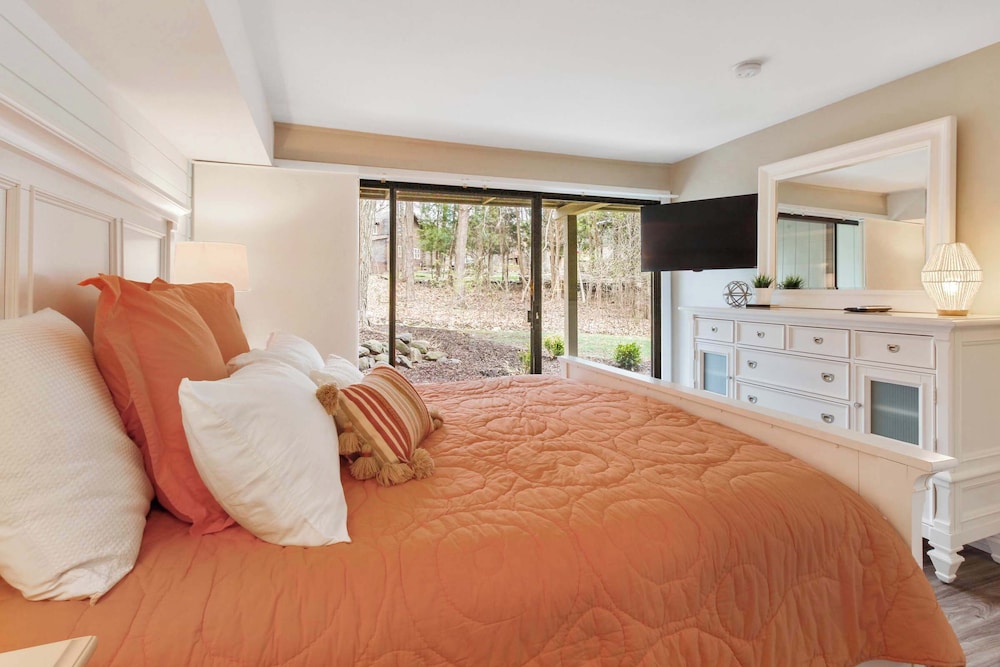 Condo, Multiple Beds, Patio, Garden View (All Decked Out at Abbey Springs)