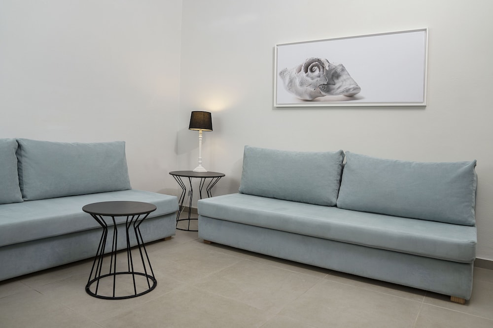 Family Room, Sea View