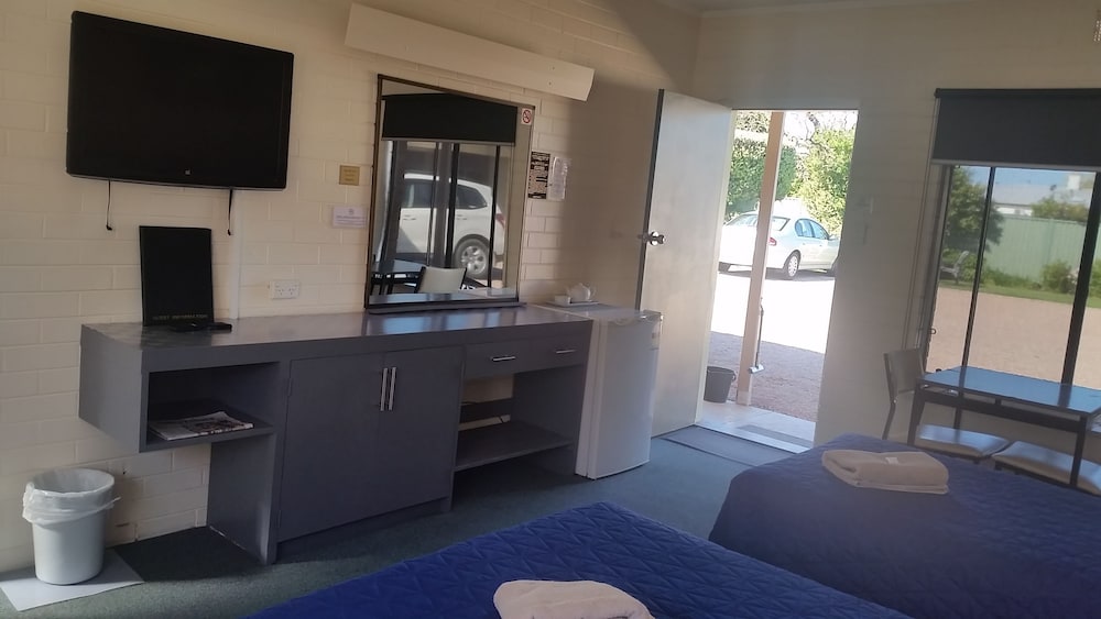 Standard Suite, 1 Bedroom, Non Smoking (Twin)