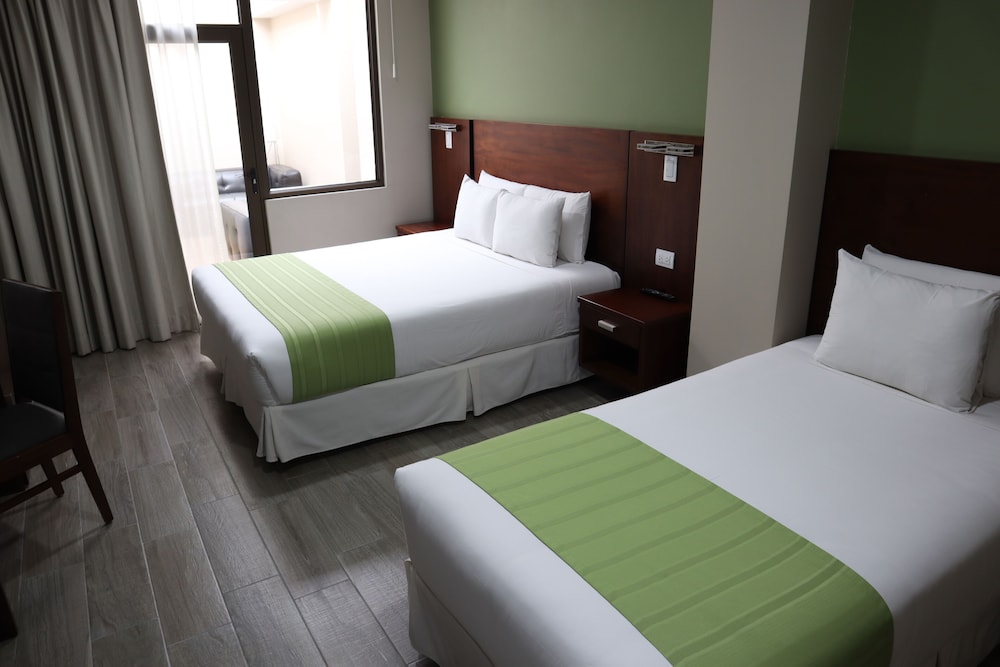 Family Double Room, 1 Bedroom, Ensuite photo 2