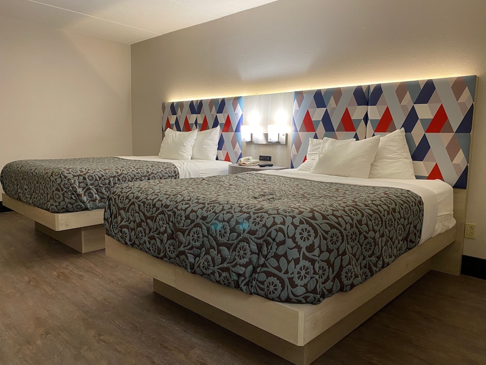 Suite, 2 Queen Beds, Non Smoking - Photo 2