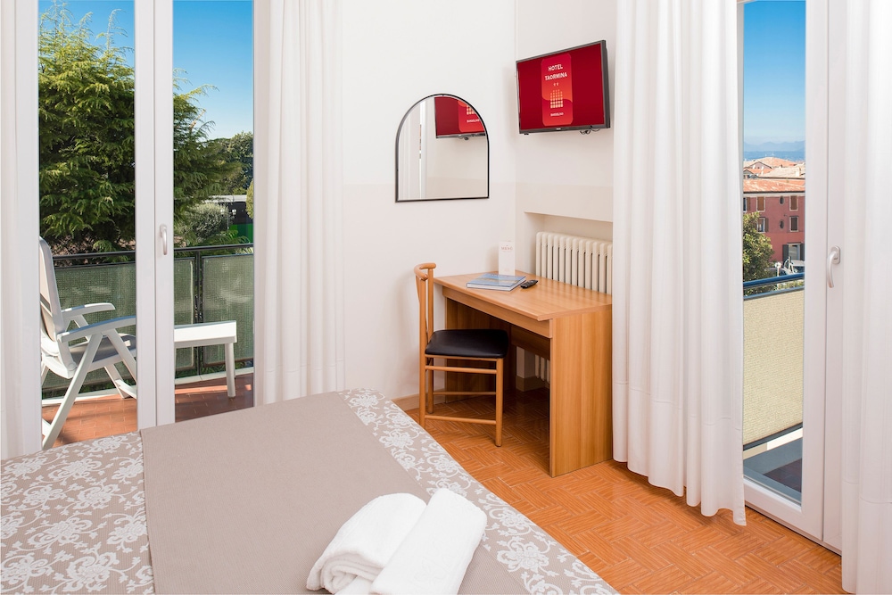 Double Room, 1 Double Bed