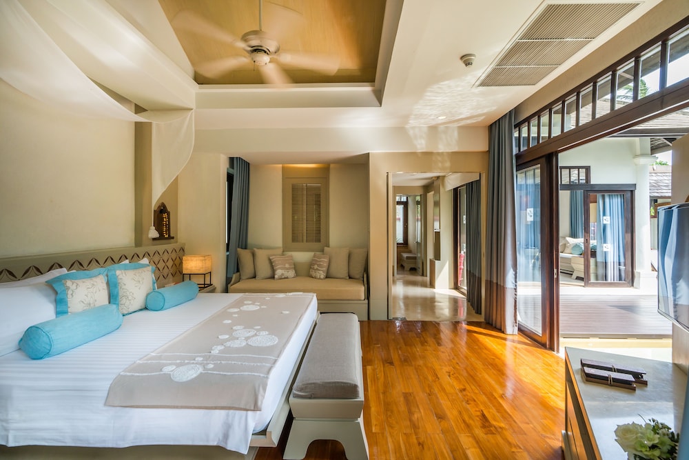 Family Pool Villa Suite - Photo 5