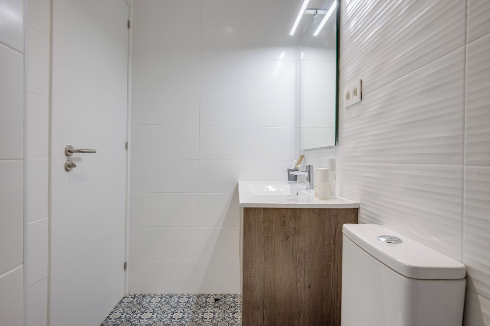 Deluxe Apartment, 3 Bedrooms, City View photo 3