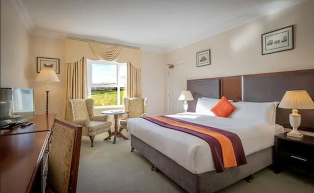 Standard Single Room, 1 Queen Bed photo 1