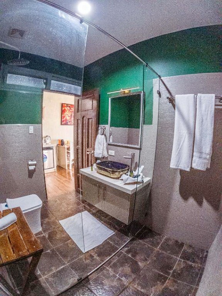 Executive Villa - Photo 2