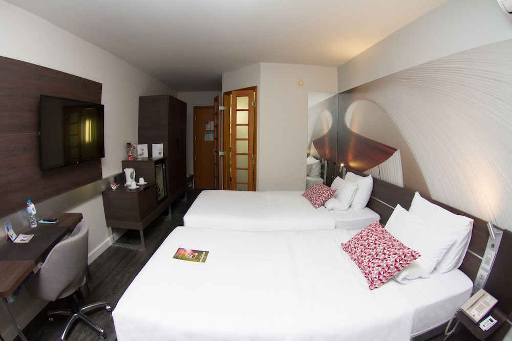 Superior Apartment, 2 Twin Beds - Photo 2