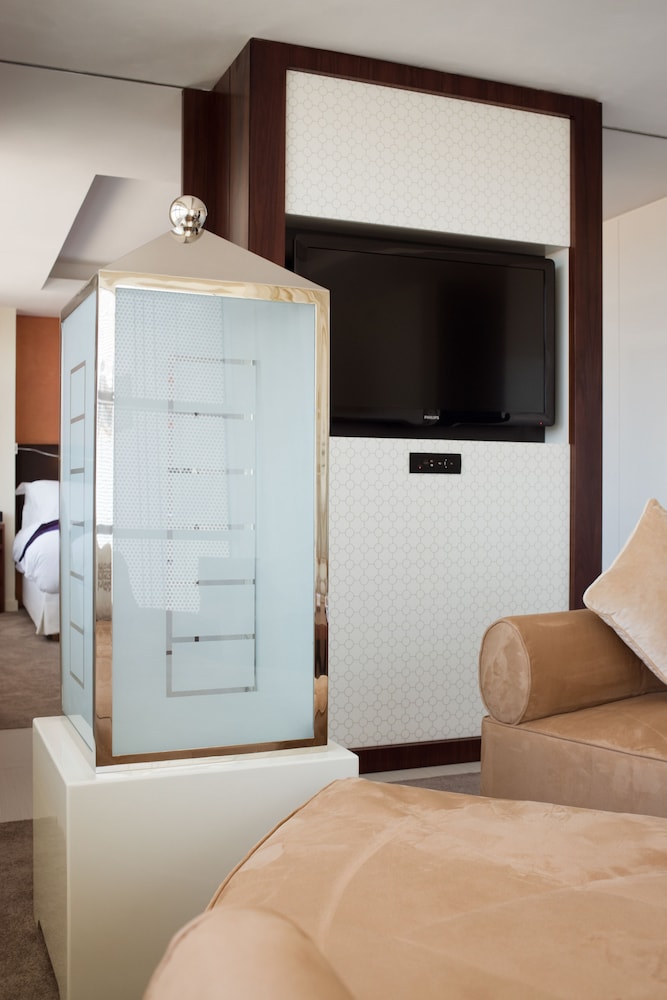 Junior Suite, Multiple Beds